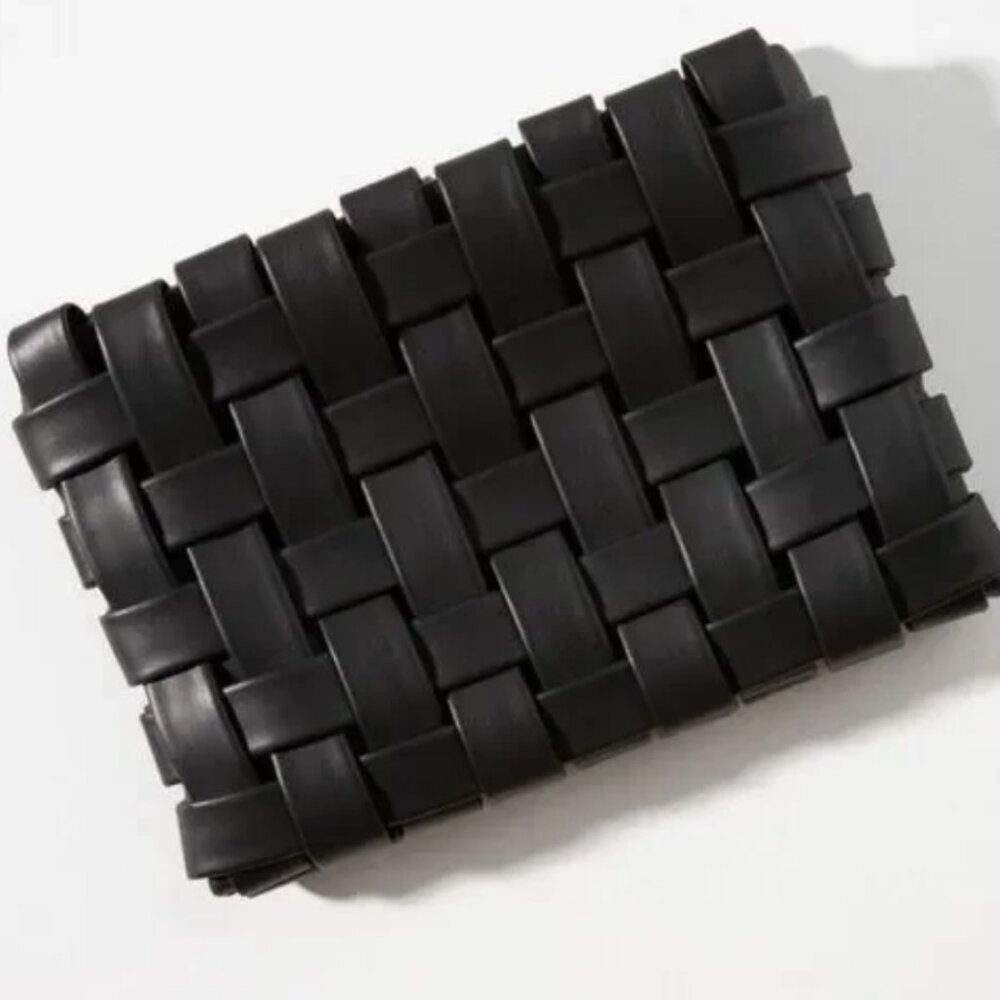 NWT - ANTHROPOLOGIE - Lindy Woven Clutch, Black